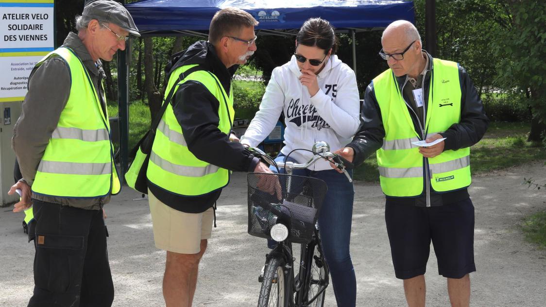 L Atelier velo solidaire des Viennes trace sa route
